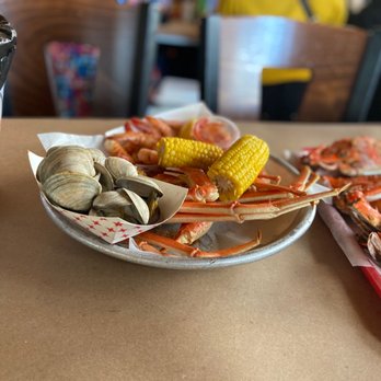Avery's Maryland Grill - Seafood Near Me - Frederick, Maryland
