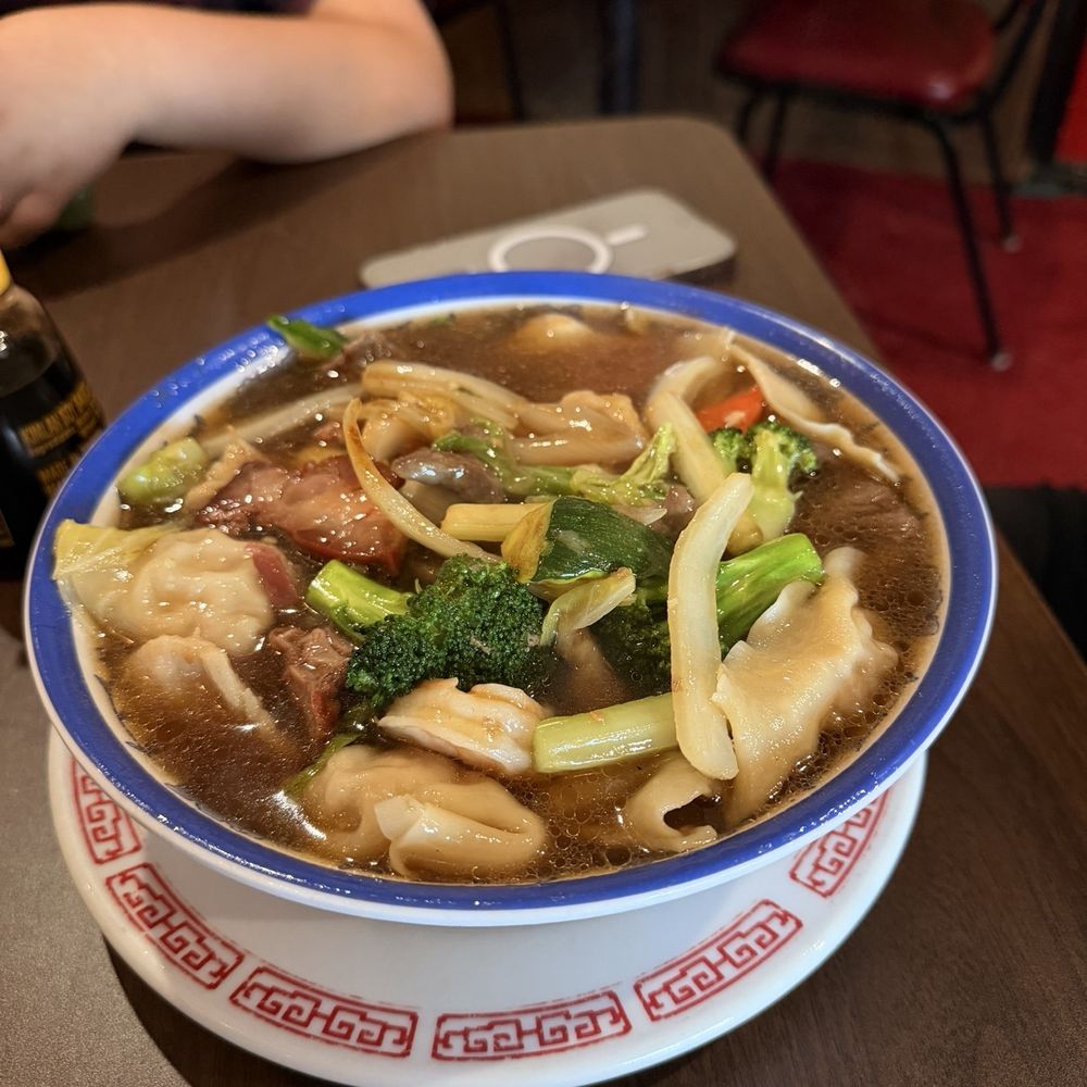 Mandarin Restaurant - We have been looking for an authentic war wonton soup. Found this little gem!! Must try - Chinese Near Me - Albuquerque, New Mexico