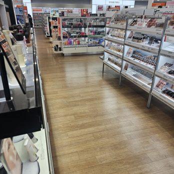 Ulta Beauty - Cosmetics & Beauty Supply Near Me - Las Vegas, Nevada