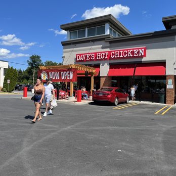 Dave's Hot Chicken - Dave's Pergola - Sandwiches Near Me - Owings Mills, Maryland