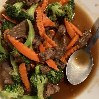 Win Thai Cuisine - Beef Chinese Broccoli in Oyster Sauce - Halal Near Me - Anaheim, California Win Thai Cuisine - Beef Chinese Broccoli in Oyster Sauce - Halal Near Me - Anaheim, California
