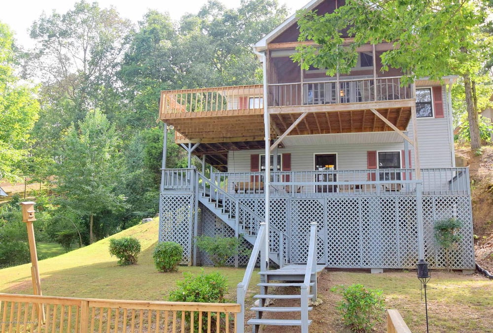 SHELBY HIXEN JOSEPH CARTER REALTY Contact Agent 702 S Pointe Dr, Arley, Alabama Real