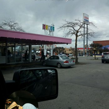 Dick's Hamburgers - Burgers Near Me - Spokane, Washington Dick's Hamburgers - Burgers Near Me - Spokane, Washington