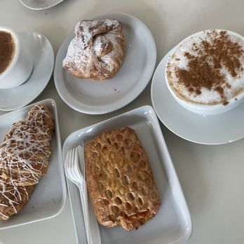 Dimpflmeier Bakery - Bakeries Near Me - Etobicoke, Ontario