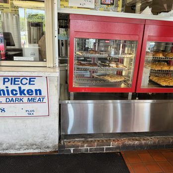 King Chicken Drive-In - Biscuit warmer display - Soul Food Near Me - Washington, North Carolina