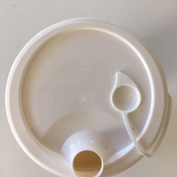 Möge Tee -first ave - Open lid - Bubble Tea Near Me - New York, New York Möge Tee -first ave - Open lid - Bubble Tea Near Me - New York, New York