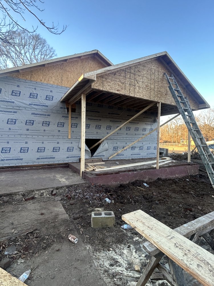 Slide of I&G Painting and Construction