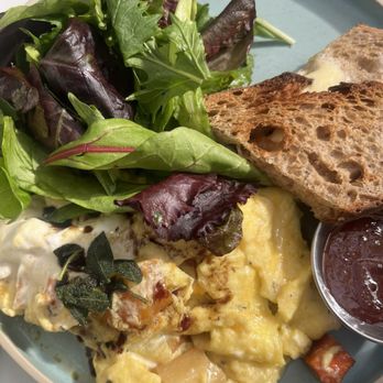 Sunflower Caffe - Coffee & Tea Near Me - Sonoma, California