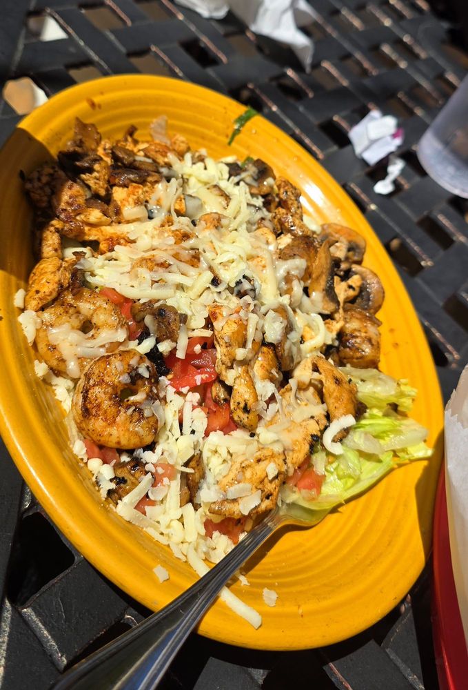 La Parrilla Mexican Grill — Mexican restaurant in Newport News