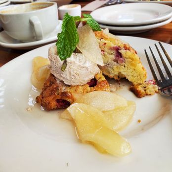 Cafe Flora - Apple Crisp - Vegetarian Near Me - Seattle, Washington Cafe Flora - Apple Crisp - Vegetarian Near Me - Seattle, Washington