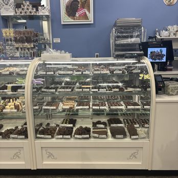 Kilwins Ice Cream - Chocolate - Fudge - Desserts Near Me - Pompano Beach, Florida