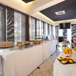 Best Western Plus - Buffet breakfast ovevview