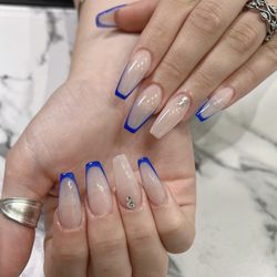 LuxeTouch Nail & Spa