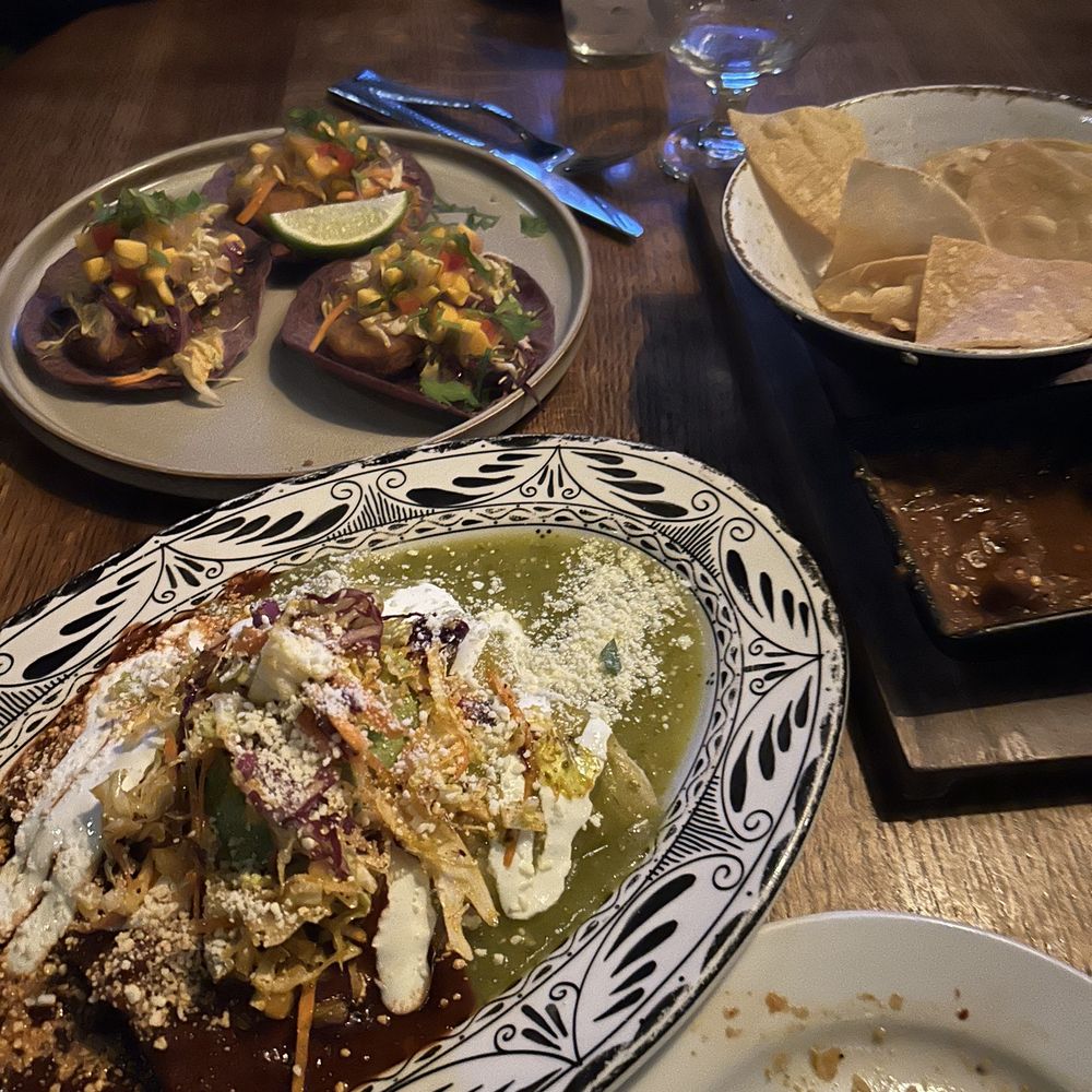 Barrio - Mexican Near Me - Chicago, Illinois