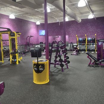 Planet Fitness - Nice work out room - Gyms Near Me - Pantego, Texas