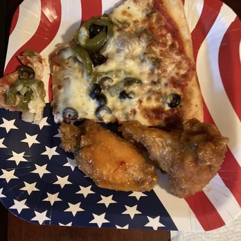 Pete's Supreme Pizza - Supreme Pizza and Mango Habanero Wings - Pizza Near Me - Stuart, Florida