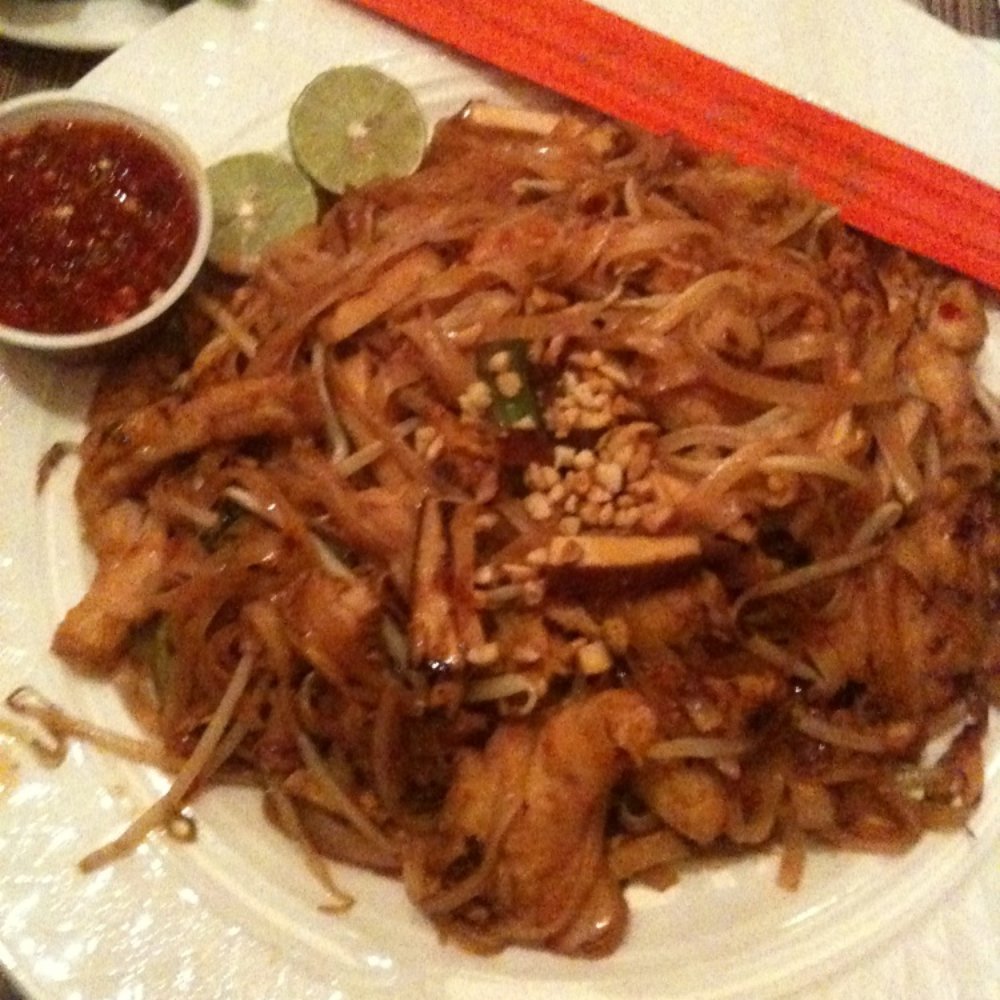 Sage Cafe - Chicken Pad Thai - American Near Me - Lakeside, California Sage Cafe - Chicken Pad Thai - American Near Me - Lakeside, California