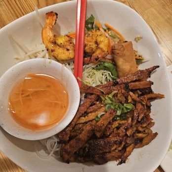 Gia Lai Restaurant - Vermicelli bowl - Chinese Near Me - Modesto, California Gia Lai Restaurant - Vermicelli bowl - Chinese Near Me - Modesto, California
