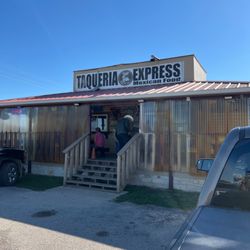Taqueria Express Mexican Food - Excellent Taqueria!!! You'll not be disappointed.
