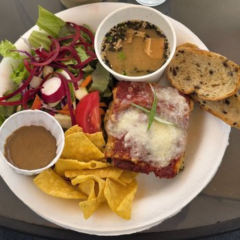 Cafe Ono - Hearty Homestyle Baked Lasagna - Coffee & Tea Near Me - Volcano, Hawaii