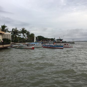 Maxine by the Bay - Lucap wharf view - Hotels Near Me - Alaminos, ABR