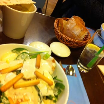 Café Campana - Caesar salad with chicken - Cafes Near Me - Paris, 75