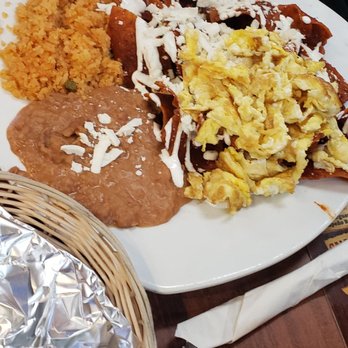 Gorditas San Marcos - Chilaquiles with scrambled eggs - Mexican Near Me - Chicago, Illinois Gorditas San Marcos - Chilaquiles with scrambled eggs - Mexican Near Me - Chicago, Illinois