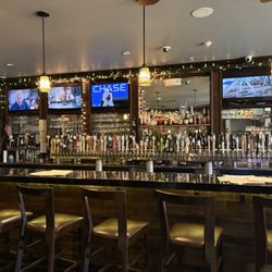 Maloney's Pub & Grill