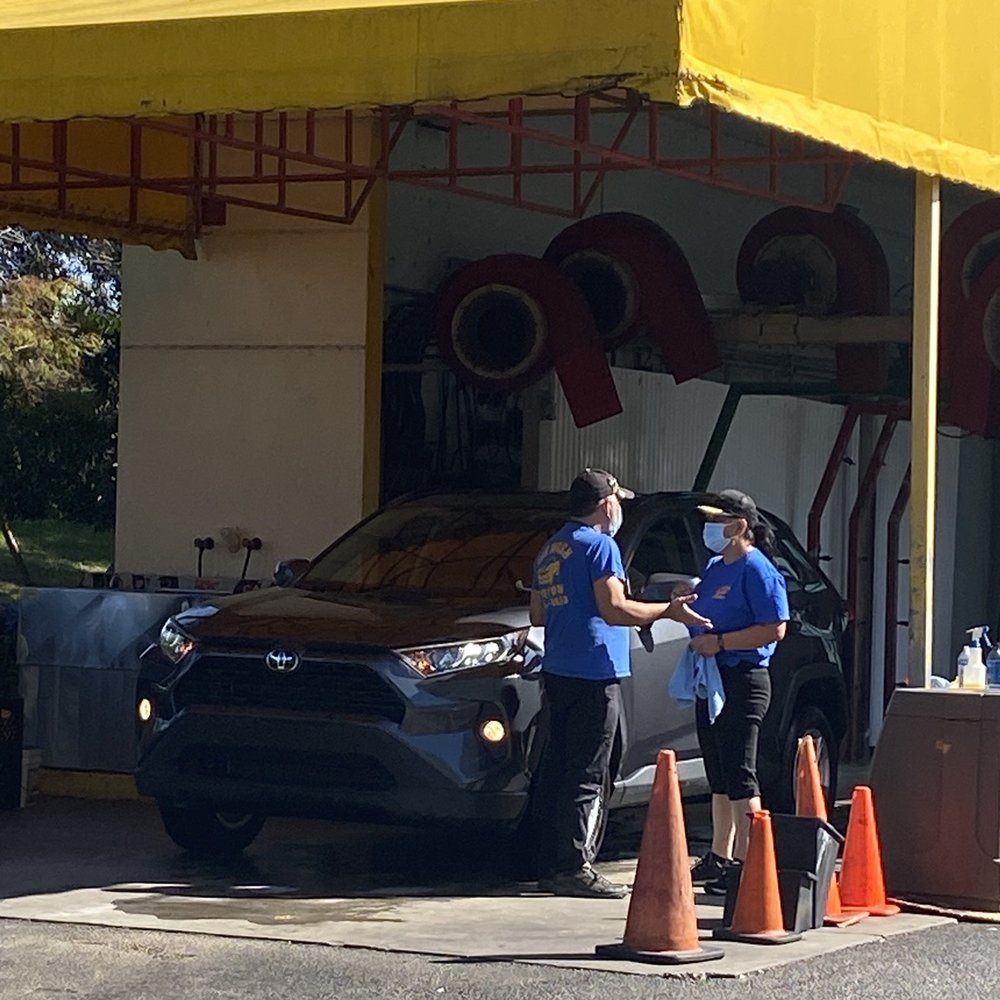Detailing station
