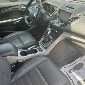 EZE Auto Brokers - Interior - Used Car Dealers Near Me - Orange, California EZE Auto Brokers - Interior - Used Car Dealers Near Me - Orange, California