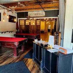 The Raven Social - Pool tables