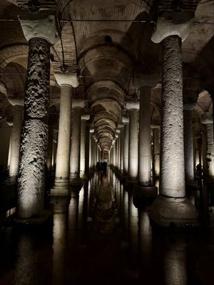 Basilica Cistern by null
