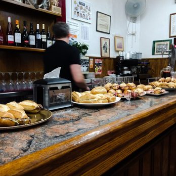 Bar Paco Bueno - Just a bar - no seats - Pubs Near Me - Donostia / San Sebastián, SS