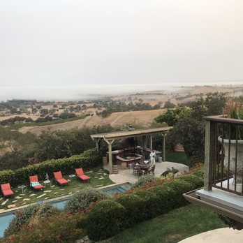 High Ridge Manor - View over the balcony including the pool. - Bed & Breakfast Near Me - Paso Robles, California