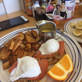 Main Kitchen Cafe - Eggs hollandaise with Atlantic salmon - New American Near Me - Granada Hills, California Main Kitchen Cafe - Eggs hollandaise with Atlantic salmon - New American Near Me - Granada Hills, California