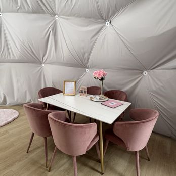 Unique Escapes - Dining area - Campgrounds Near Me - Monticello, New York