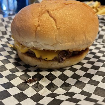 JL Beers - Great American Cheese Burger - Burgers Near Me - Burnsville, Minnesota
