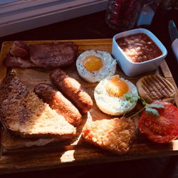 Riverside Cafe - Full English breakfast