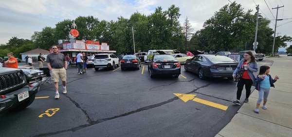 Ardy & Ed's Drive In by null