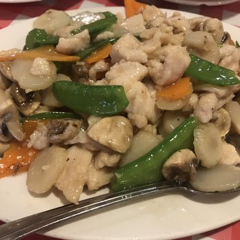 K & A Canton Restaurant - Moo goo gai pan (mushroom chicken dish). - Chinese Near Me - Los Angeles, California K & A Canton Restaurant - Moo goo gai pan (mushroom chicken dish). - Chinese Near Me - Los Angeles, California