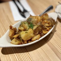 Chama Mama  - Crispy Potato with House Tkemali