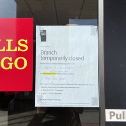 Wells Fargo Bank - Closed sign