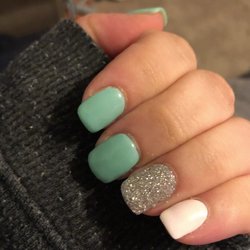Nail Lounge