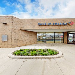 Bank of America Financial Center - Storefront