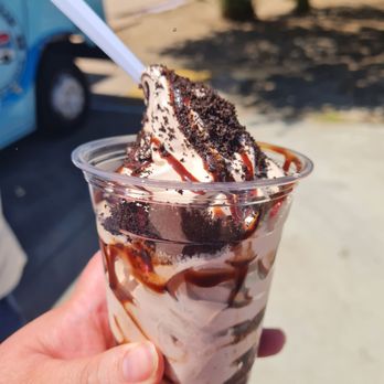 Dilly’s Ice Cream Truck - Mud slide - Ice Cream & Frozen Yogurt Near Me Dilly’s Ice Cream Truck - Mud slide - Ice Cream & Frozen Yogurt Near Me