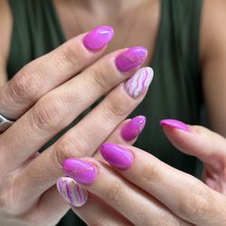 Spilt Polish Nail & Skincare Spa - Gel extensions
