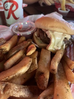 Sam's Tavern by null