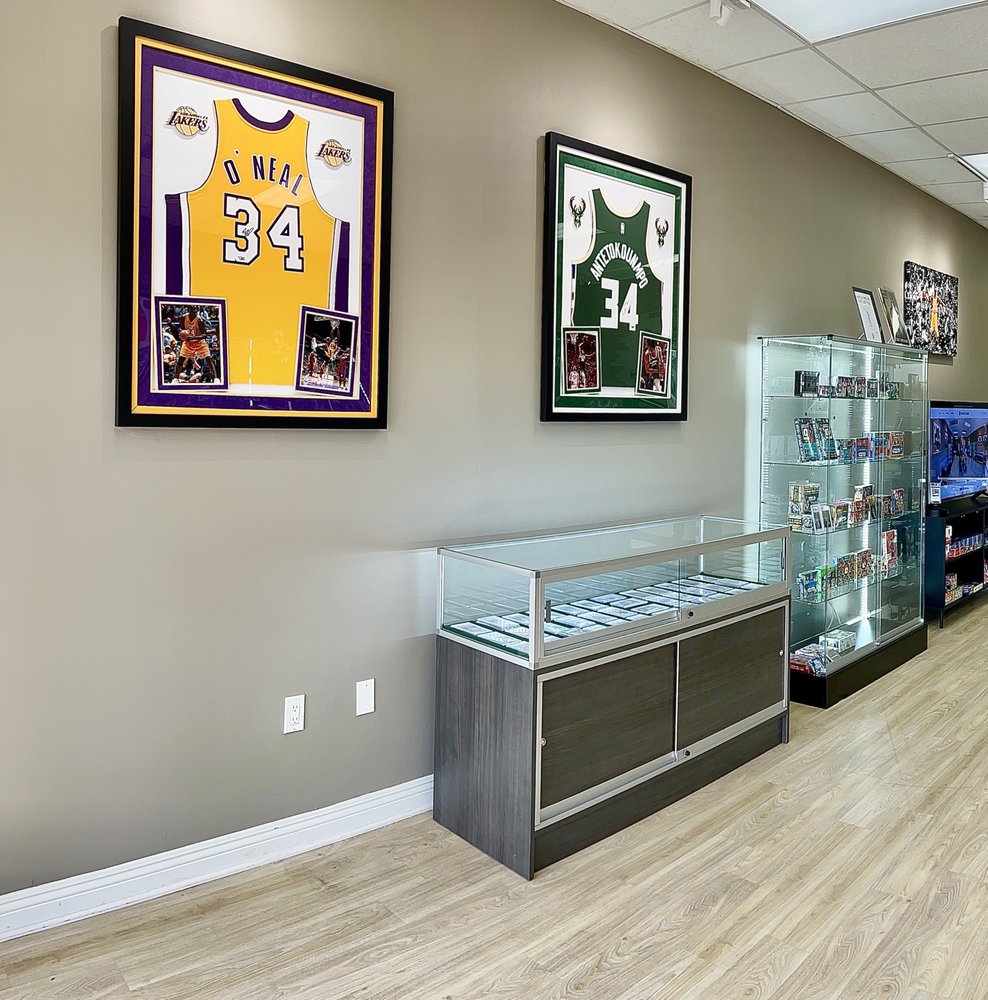 RL SPORTS CARDS Updated September 2024 22 Photos & 12 Reviews 645