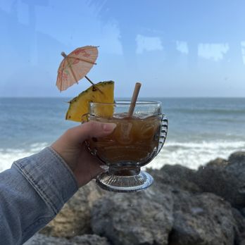 Duke's Malibu - Duke's Mai Tai - New American Near Me - Malibu, California