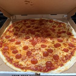 Large 24" pepperoni pizza